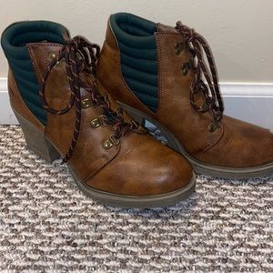 Dirty Laundry by Chinese Laundry Women's Rockstar Brown Boot Size 11